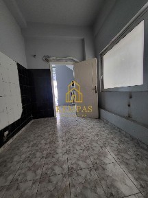 Κατάστημα, 42τ. μ.