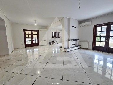 Διαμέρισμα, 200τ. μ.