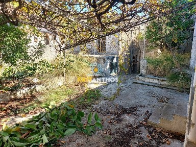 Μονοκατοικία, 200τ. μ.