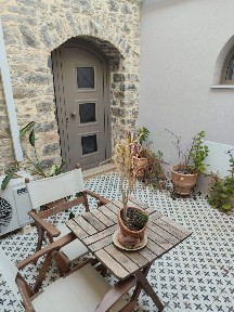 Μονοκατοικία, 93τ. μ.