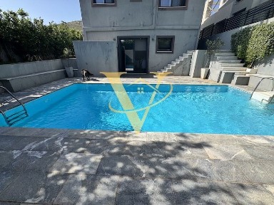 Μονοκατοικία, 350τ. μ.