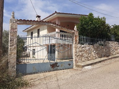 Μονοκατοικία, 310τ. μ.