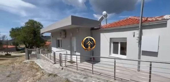 Μονοκατοικία, 90τ. μ.