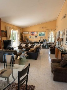 Κέντρο, Πεντέλη (Αθήνα - Βόρεια Προάστια)
