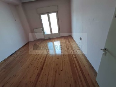 Κτίριο, 137τ. μ.