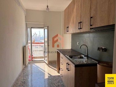 Studio / Γκαρσονιέρα, 32τ. μ.