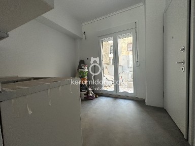 Studio / Γκαρσονιέρα, 30τ. μ.