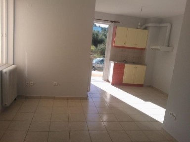 Studio / Γκαρσονιέρα, 32τ. μ.