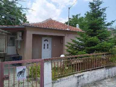 Μονοκατοικία, 60τ. μ.