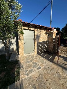 Μονοκατοικία, 60τ. μ.