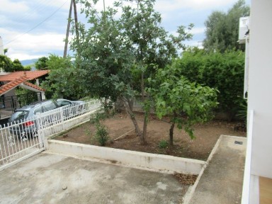 Κέντρο, Άγιοι Θεόδωροι (Κορινθία)