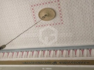 Κτίριο, 450τ. μ.