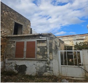 Μονοκατοικία, 100τ. μ.