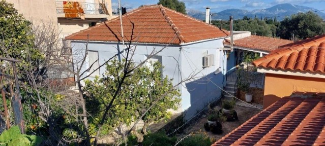 Μονοκατοικία, 83τ. μ.