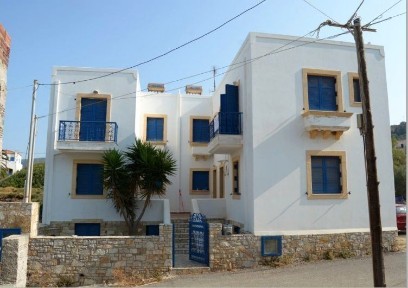 Συγκρότημα διαμερισμάτων, 353τ. μ.