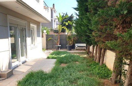 Κέντρο, Καλύβια Θορικού (Υπόλοιπο Αττικής)