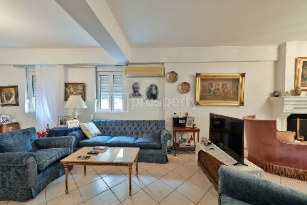 Σταυρός, Αγία Παρασκευή (Αθήνα - Βόρεια Προάστια)