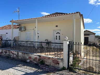 Μονοκατοικία, 80τ. μ.