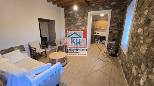 Μονοκατοικία, 77τ. μ.