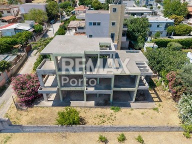 Συγκρότημα διαμερισμάτων, 422τ. μ.