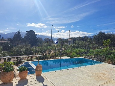 Μονοκατοικία, 60τ. μ.