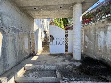 Μονοκατοικία, 430τ. μ.
