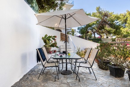 Κέντρο, Βουλιαγμένη (Αθήνα - Νότια Προάστια), Τερψιχόρης, 22, Βουλιαγμένη Ελλάδα, 16671