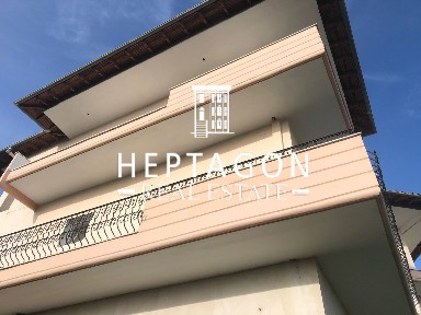 Κτίριο, 500τ. μ.