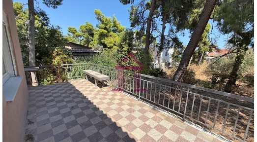 Μονοκατοικία, 60τ. μ.