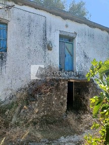 Μονοκατοικία, 100τ. μ.