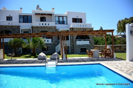 Βίβλος, Νάξος (Κυκλάδες), Επαρχιακή Οδός Γαλανάδου-Πολίχνης, Νάξος και Μικρές Κυκλάδες