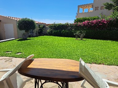 Κέντρο, Καλύβια Θορικού (Υπόλοιπο Αττικής)