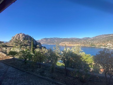 Άγιος Ισίδωρος, Αντικύρα (Βοιωτία)