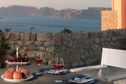 Όρμος Αθηνιός, Σαντορίνη (Κυκλάδες)