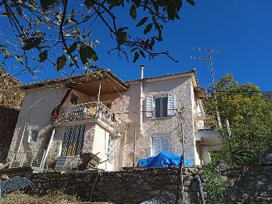 Μονοκατοικία, 120τ. μ.
