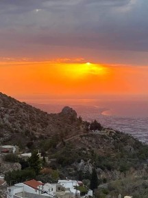 Μονοκατοικία, 150τ. μ.