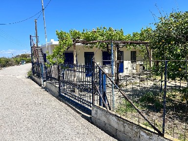 Μονοκατοικία, 45τ. μ.