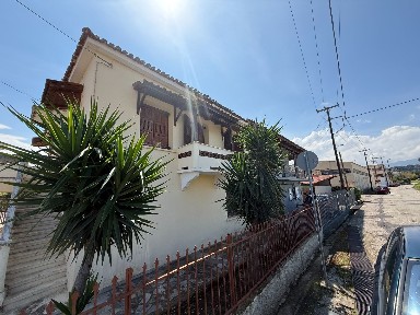 Μονοκατοικία, 150τ. μ.