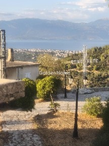 Μονοκατοικία, 215τ. μ.