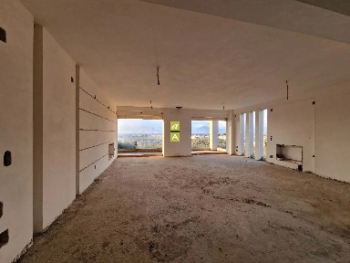 Μονοκατοικία, 400τ. μ.