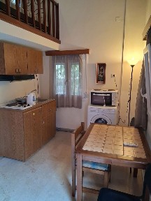 Μεσαμπελιές, Ηράκλειο Κρήτης (Ν. Ηρακλείου), Ανθέων 13, Ηράκλειο 71409