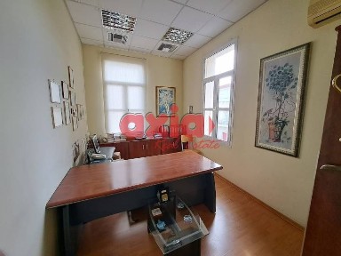 Γραφείο, 250τ. μ.