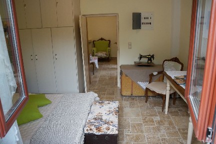 Μονοκατοικία, 55τ. μ.