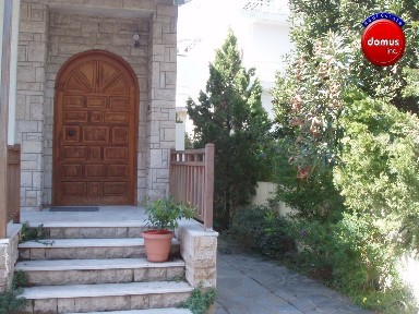 Μονοκατοικία, 250τ. μ.