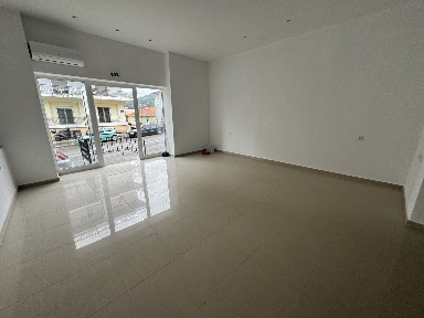 Κατάστημα, 56τ. μ.