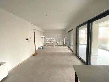 Υψηλά Αλώνια, Πάτρα (Αχαΐα), Πλ. Υψηλών Αλωνίων 15, Πάτρα 262 24, Ελλάδα