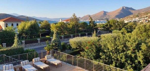 Σχίσμα Ελούντας, Άγιος Νικόλαος (Ν. Λασιθίου)