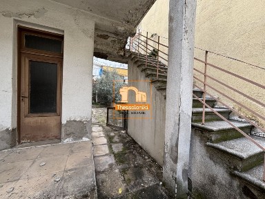 Μονοκατοικία, 180τ. μ.