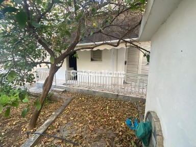 Μονοκατοικία, 70τ. μ.