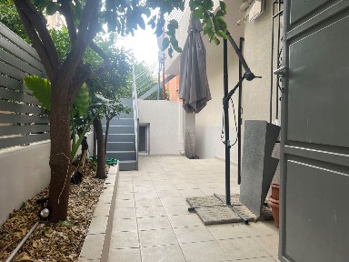 Σούρμενα, Ελληνικό (Αθήνα - Νότια Προάστια), Εθνάρχου Μακαρίου 68, Ελληνικό 16777